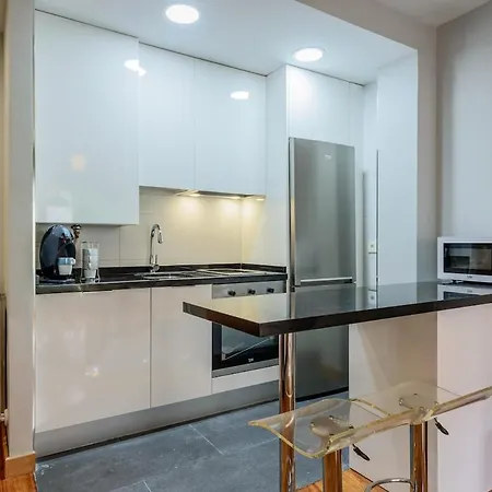 San Nicolás Parking Gratuito *